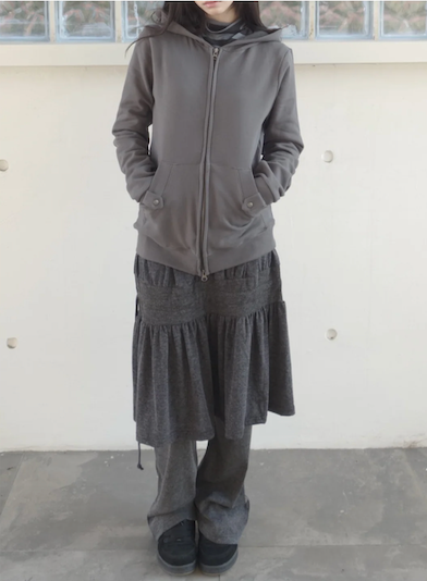bold shirring skirt