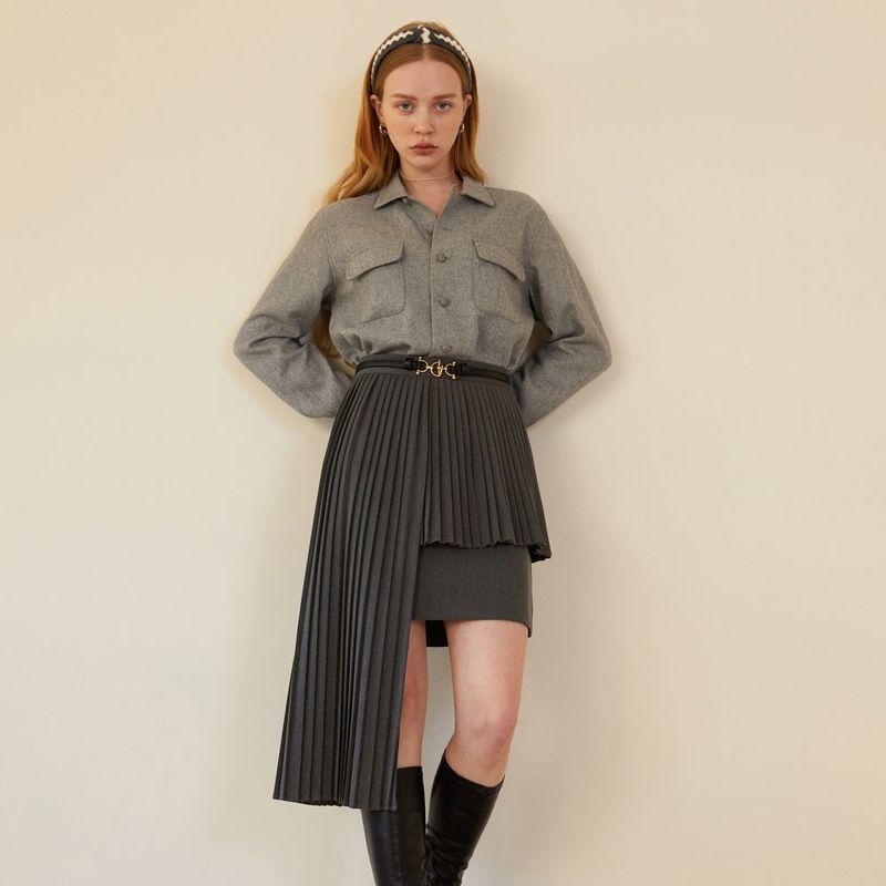 UNBAL PLEATS SKIRT (CHARCOAL)