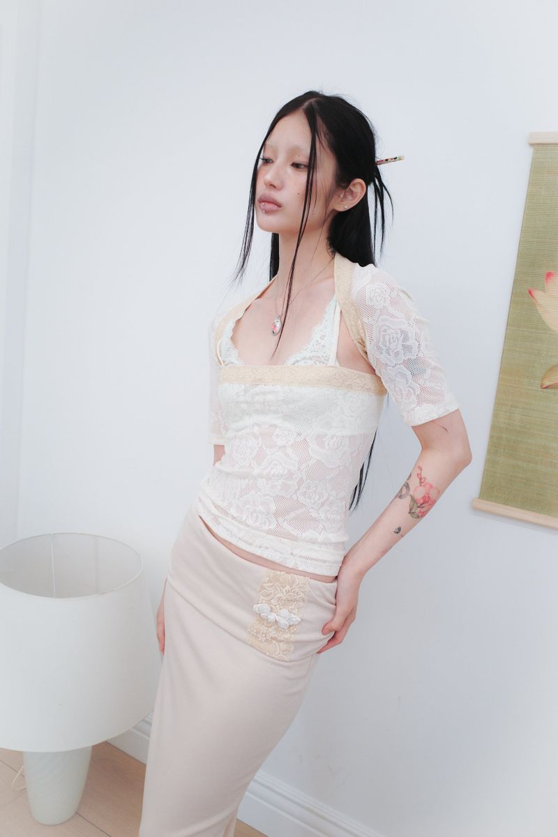 [香] Pink Lily Necklace