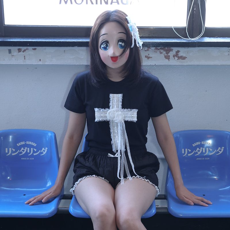 Lace Cross T-shirt - Black