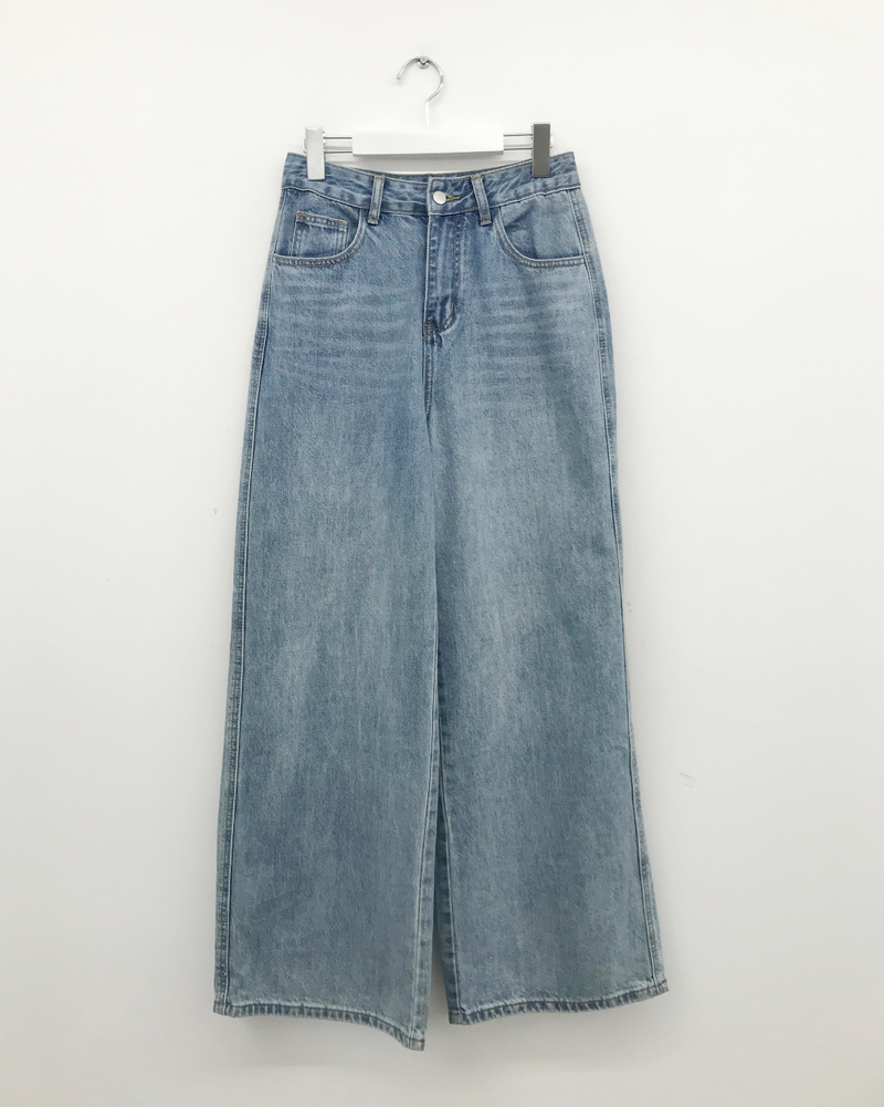 With Back Pocket Denim (1color)