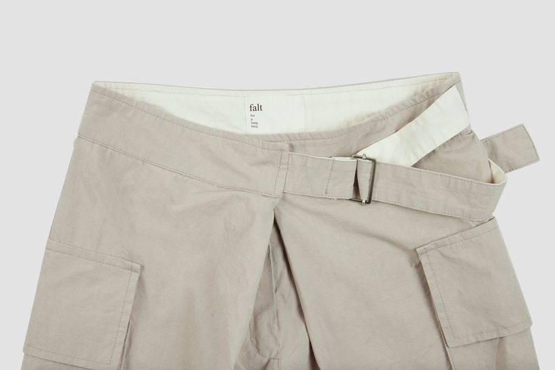 Pigment Cargo Pants / Beige