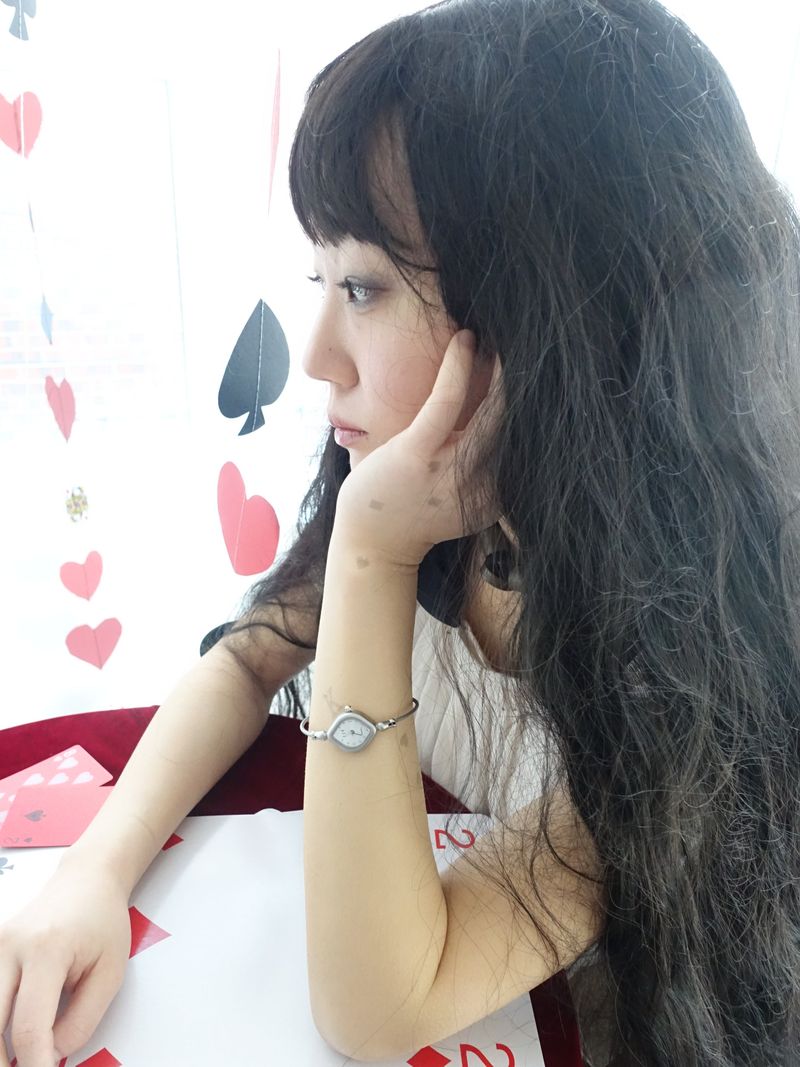 2 DIA WATCH