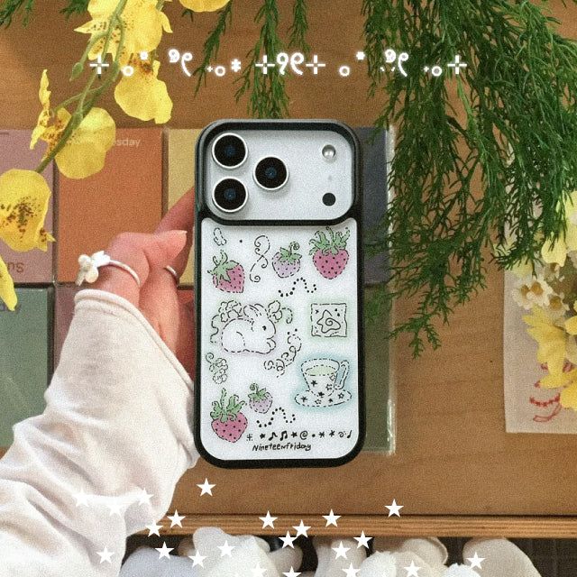 Nineteenfriday（ナインティーンフライデー）の「Cozy Berry Bunny MagSafe Bumper iPhone Case（Smartphone Accessories）」