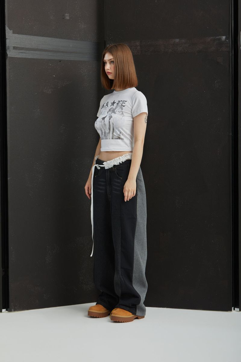 FRIENDS CROPPED T-SHIRT