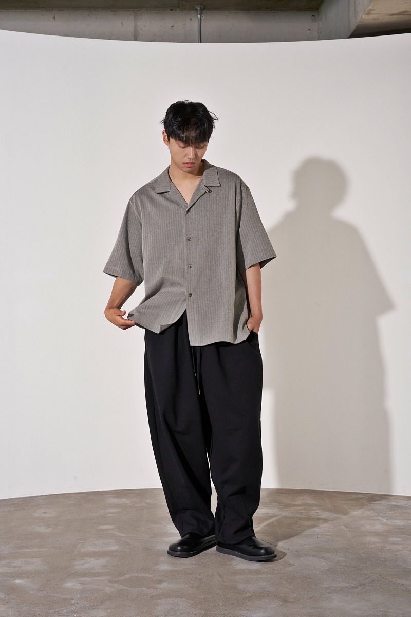 HERRINGBONE LINEN TAILORED 1/2 SHIRT (Black)