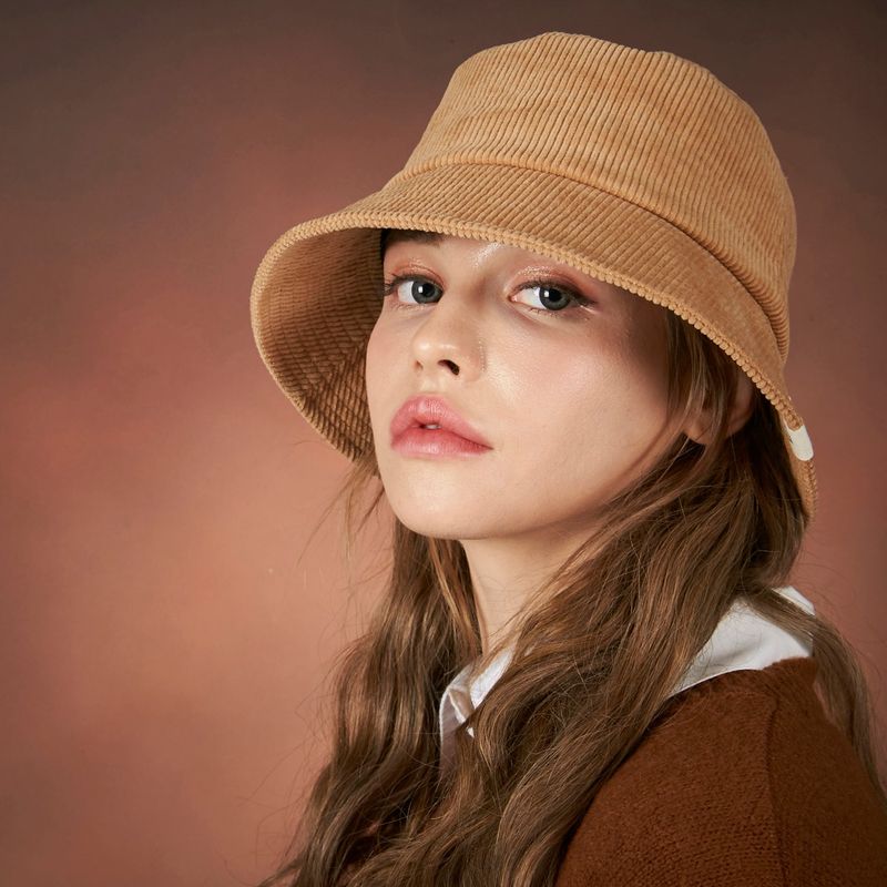 Corduroy label bucket hat