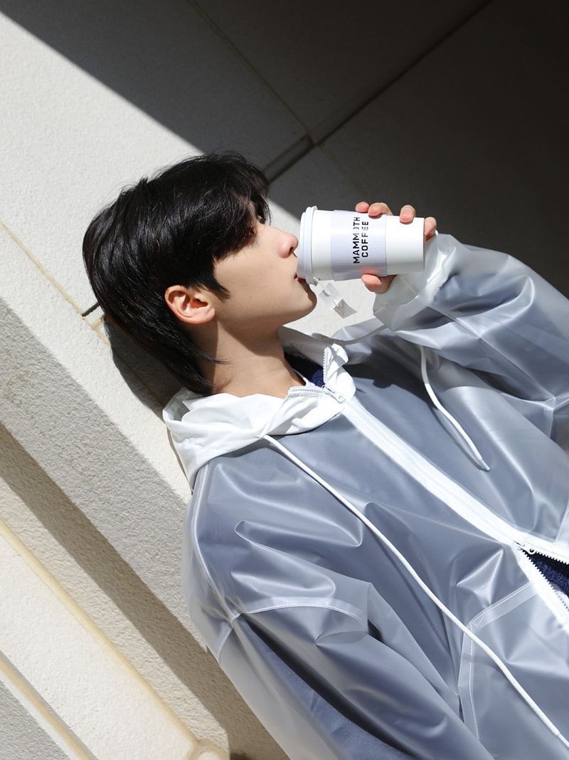 Uno Plastic Zip Up Jumper (2color)