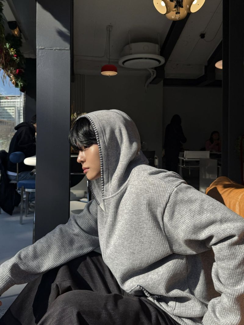 Ruff stitch kit hood zip-up