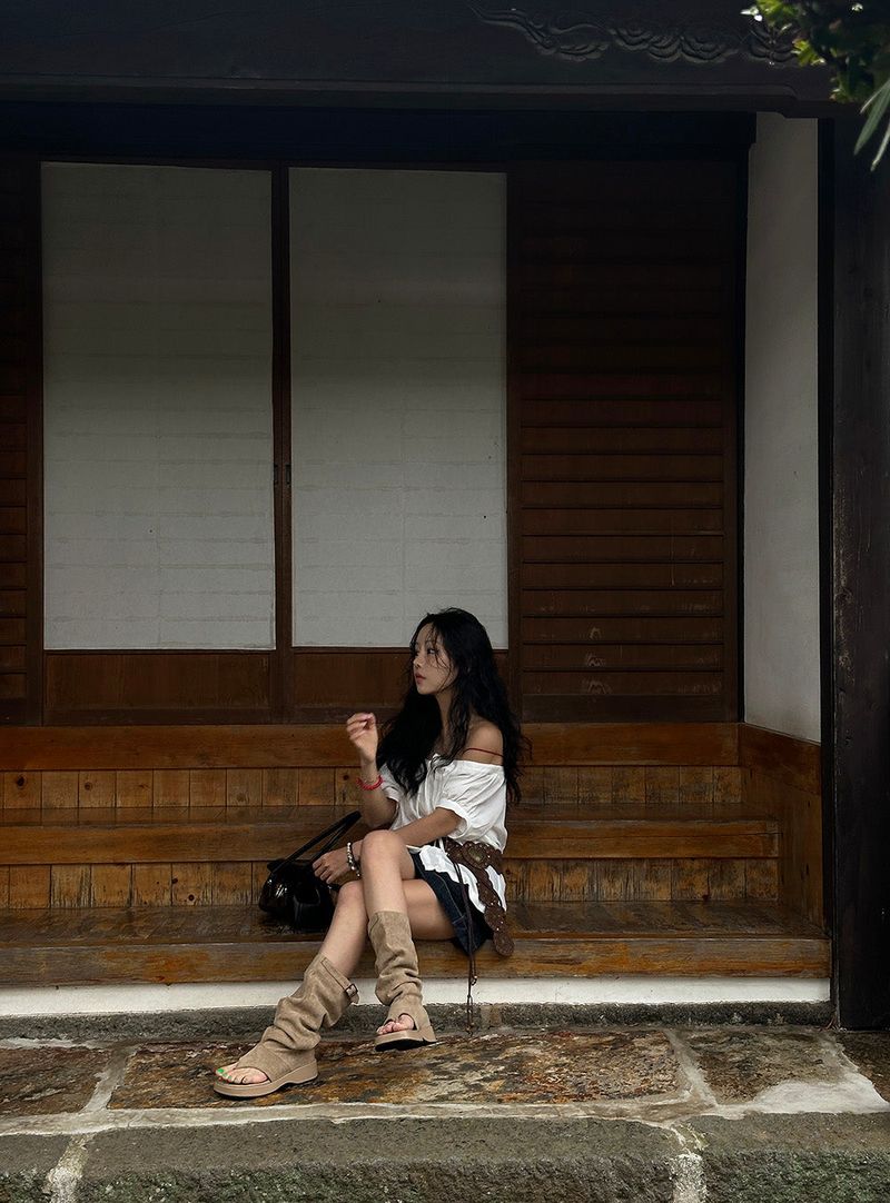 bra top with twisted cap