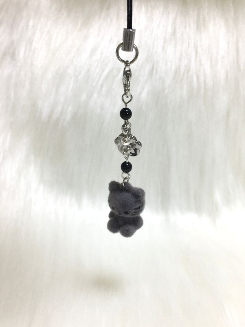 Gray kitty keyring