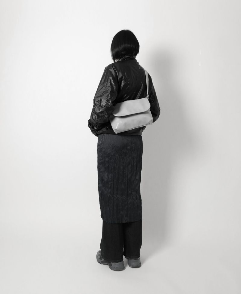 meetmetmeet（ミートメットミート）の「satellite grey（Bags）」
