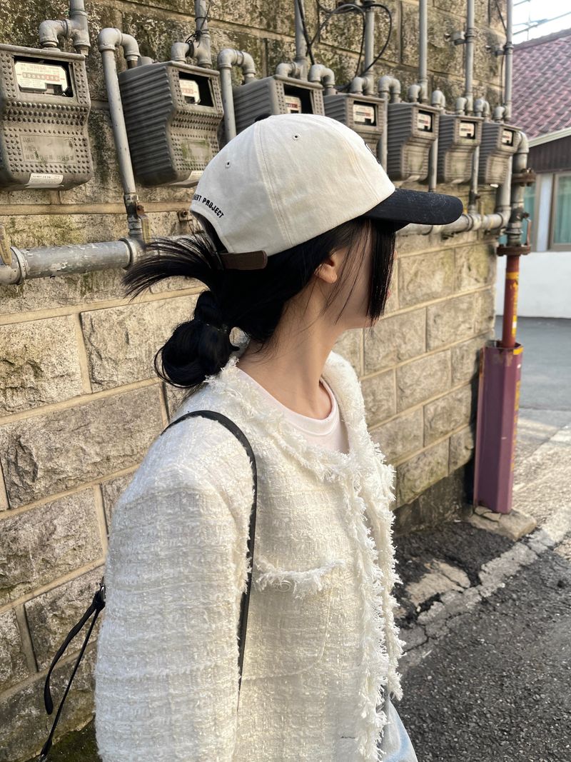 Round pocket tweed jacket