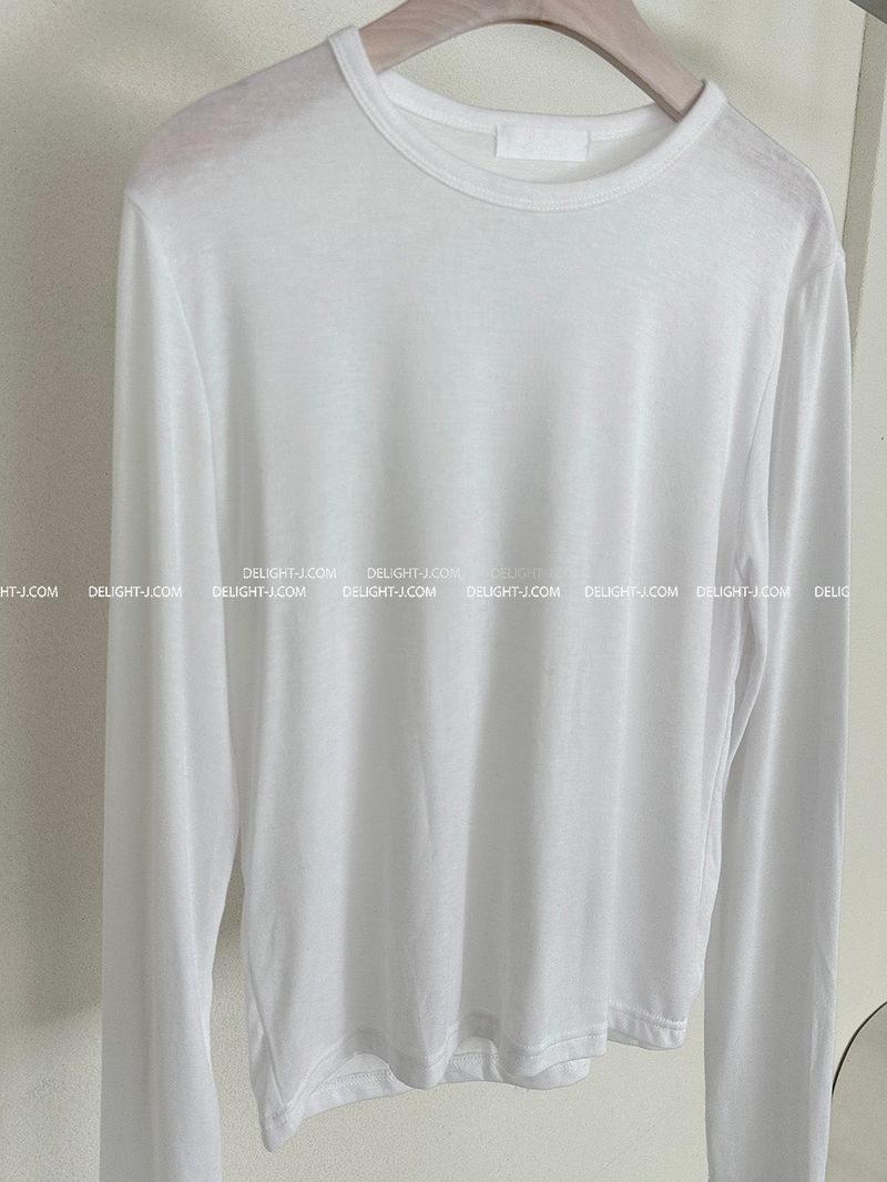Fluffy and basic plain long-sleeved T-shirt