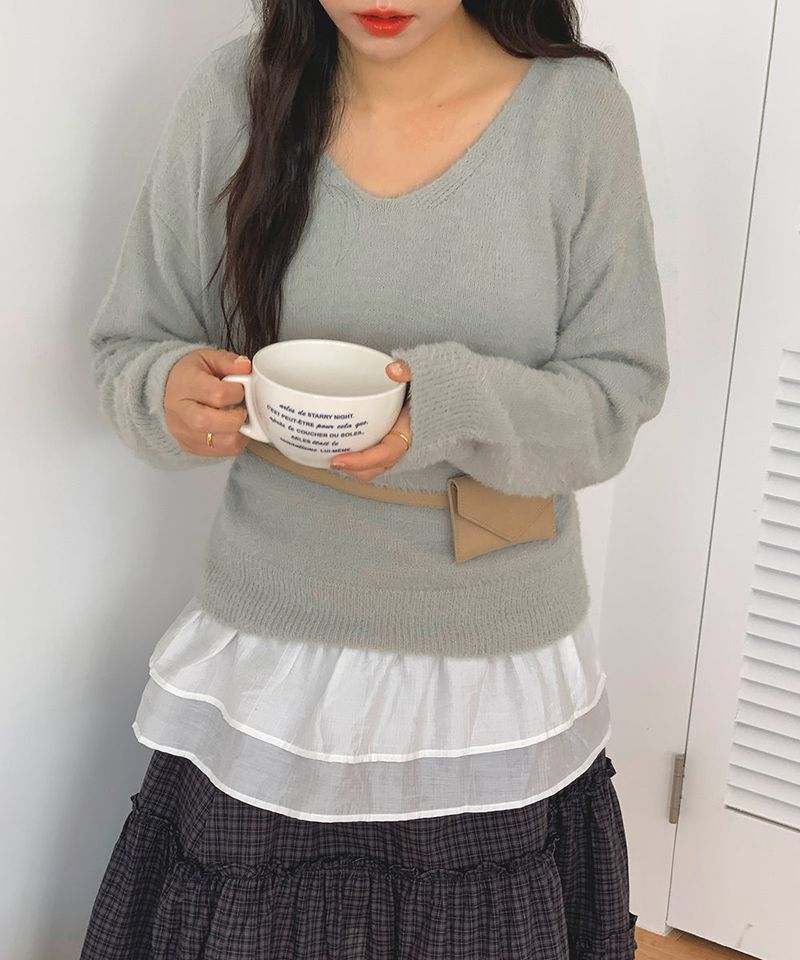 Soft Angora V-neck knitwear