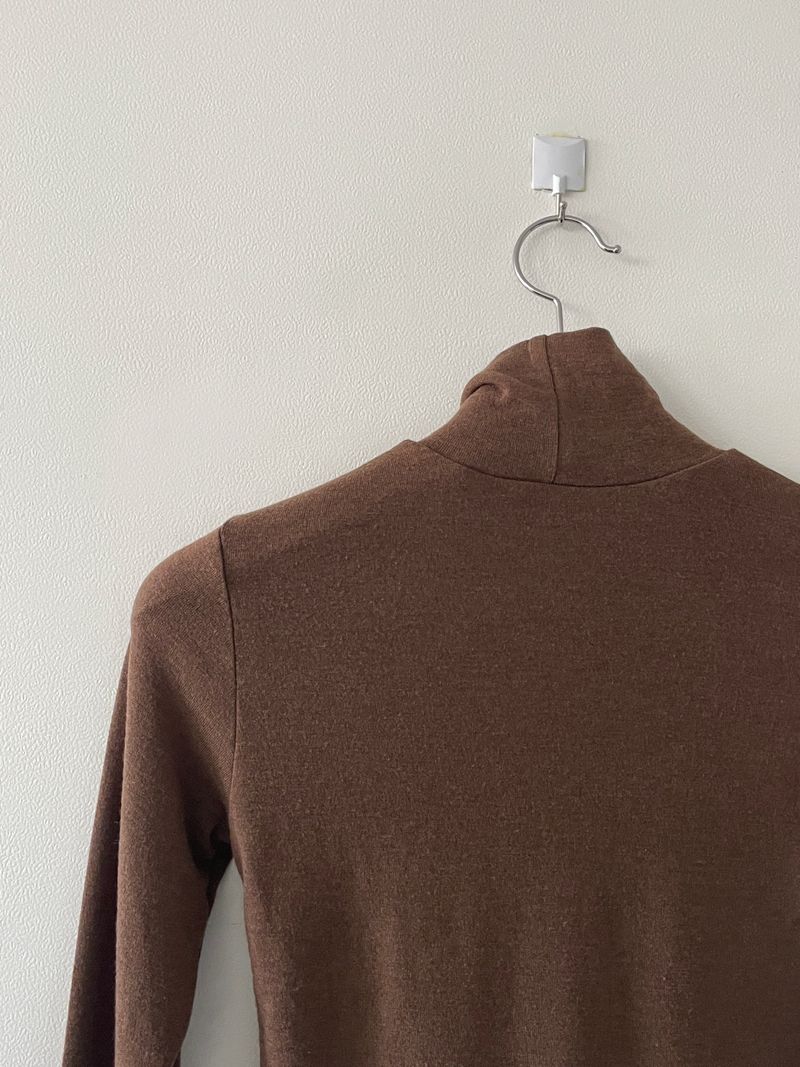 Daytime turtleneck t-shirt