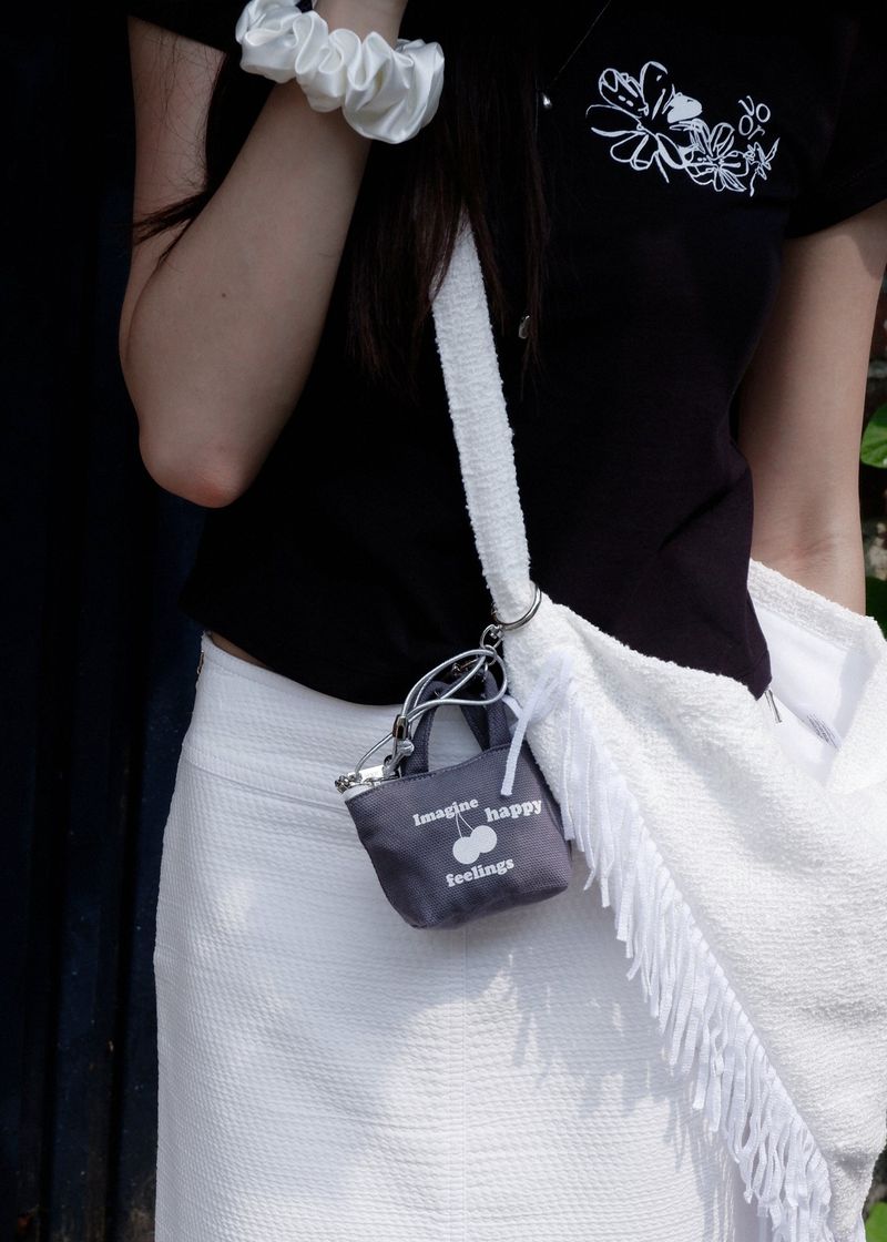 VOOR（ボル）の「Mini Bag Silver Chain Key Ring_Grey（Accessories）」