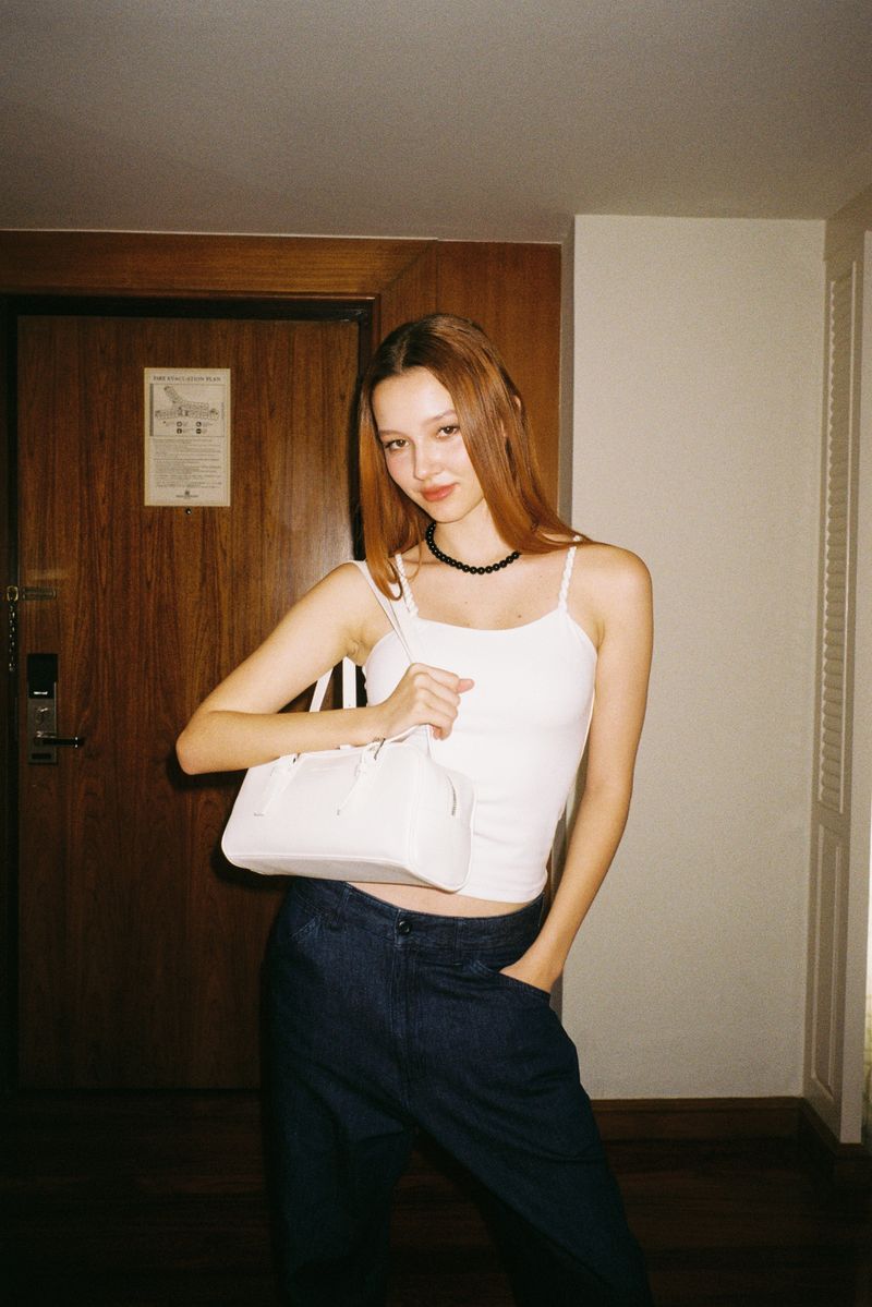 Emma in Coconut