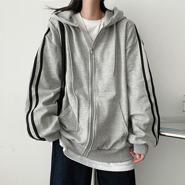 hijjoo(ハイチュー)の「ハーポカラーリングラインフードジップアップ(トップス)」