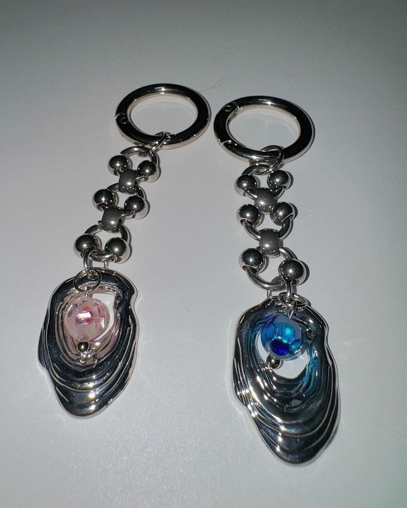 Underrated gem Keychain (2color)