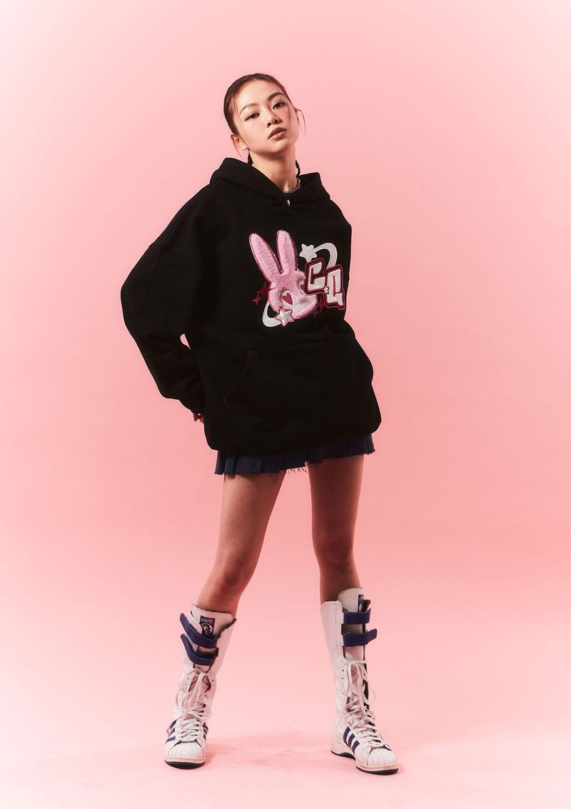 fur bunny planet hoody - black