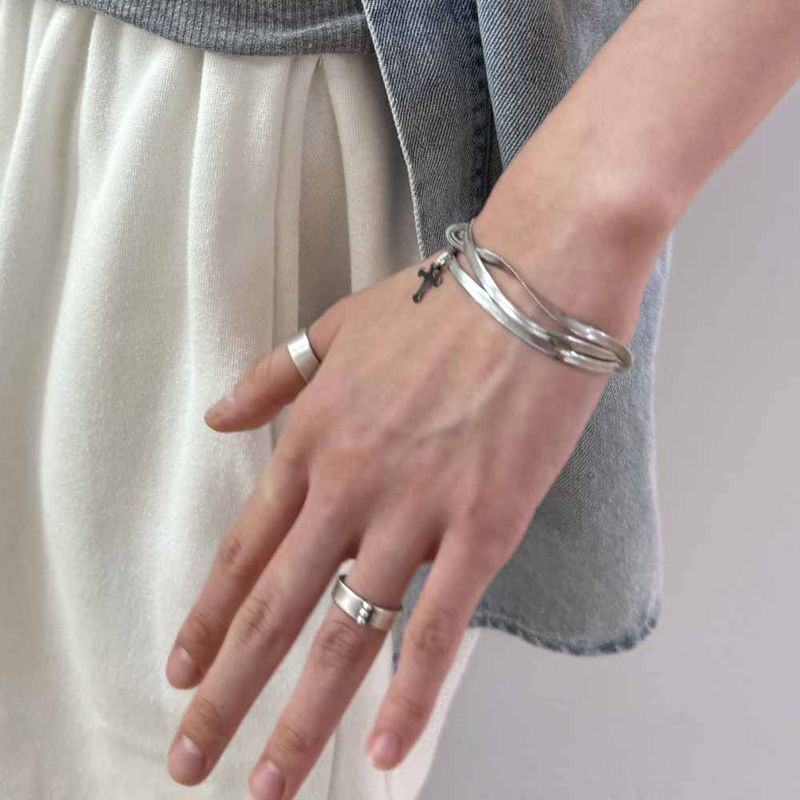 Gothic cross link bracelet