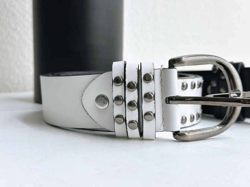 Stud leather belt