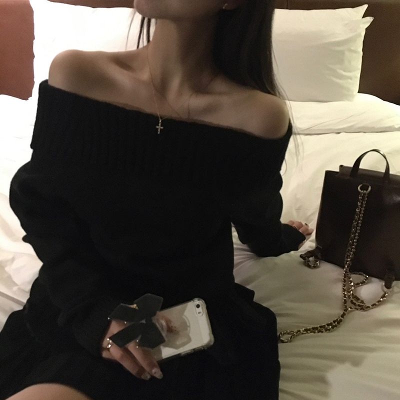 [BELLIDE MADE] KISSME, OFF-SHOULDER FINGER HOLE KNIT