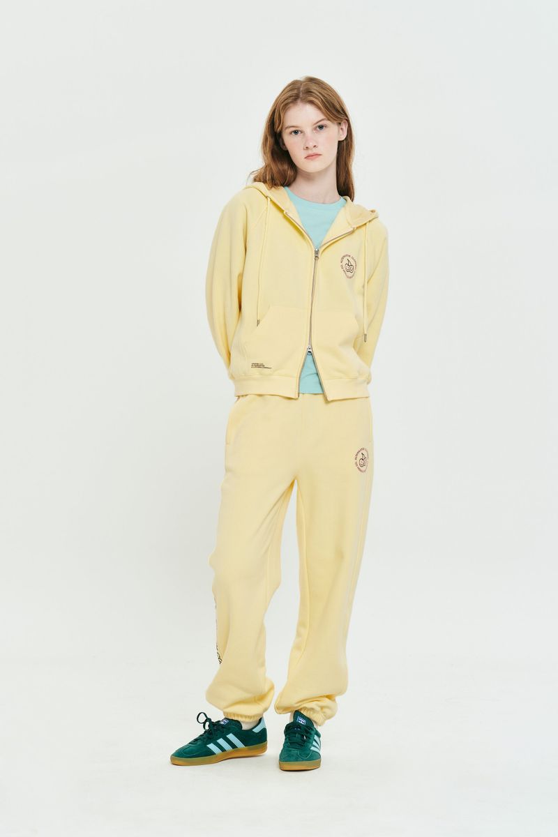 DOODLE CHERRY CIRCLE LOGO NAPPING HOODIE ZIP UP [YELLOW]