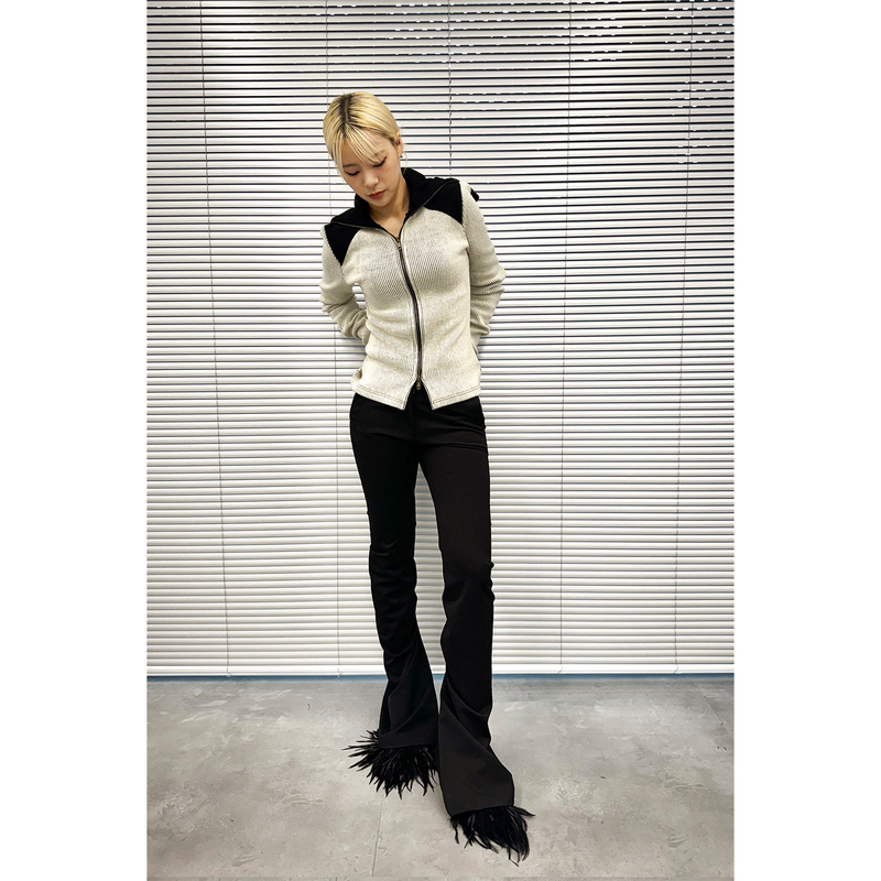 HIGH-NECK ZIP-UP: OFF-WHITE