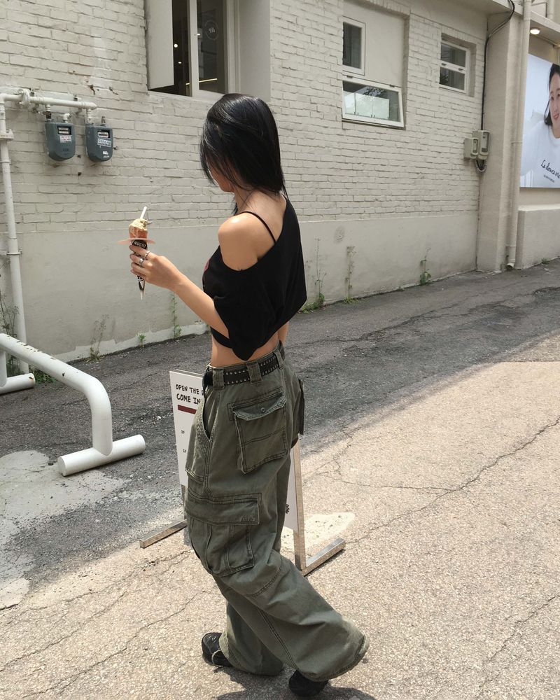 Pigment pocket cargo pants