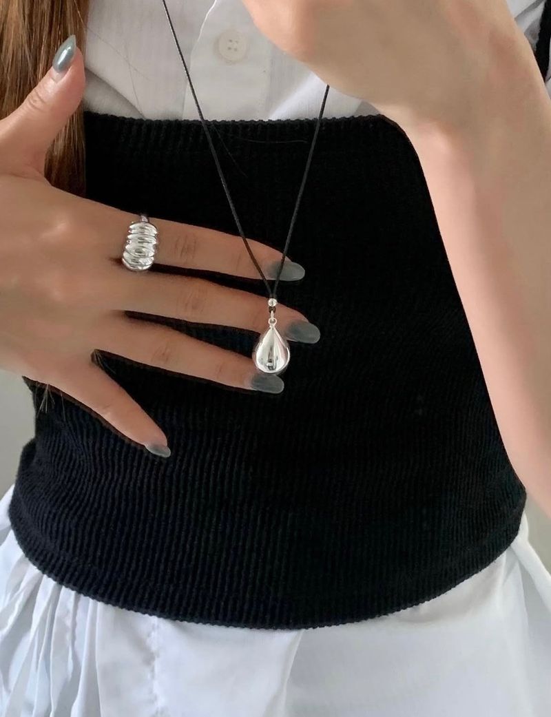 justformes2（ジャストフォーミー）の「Silver925 ビッグウォータードロップネックレス (2 colors)（アクセサリー）」
