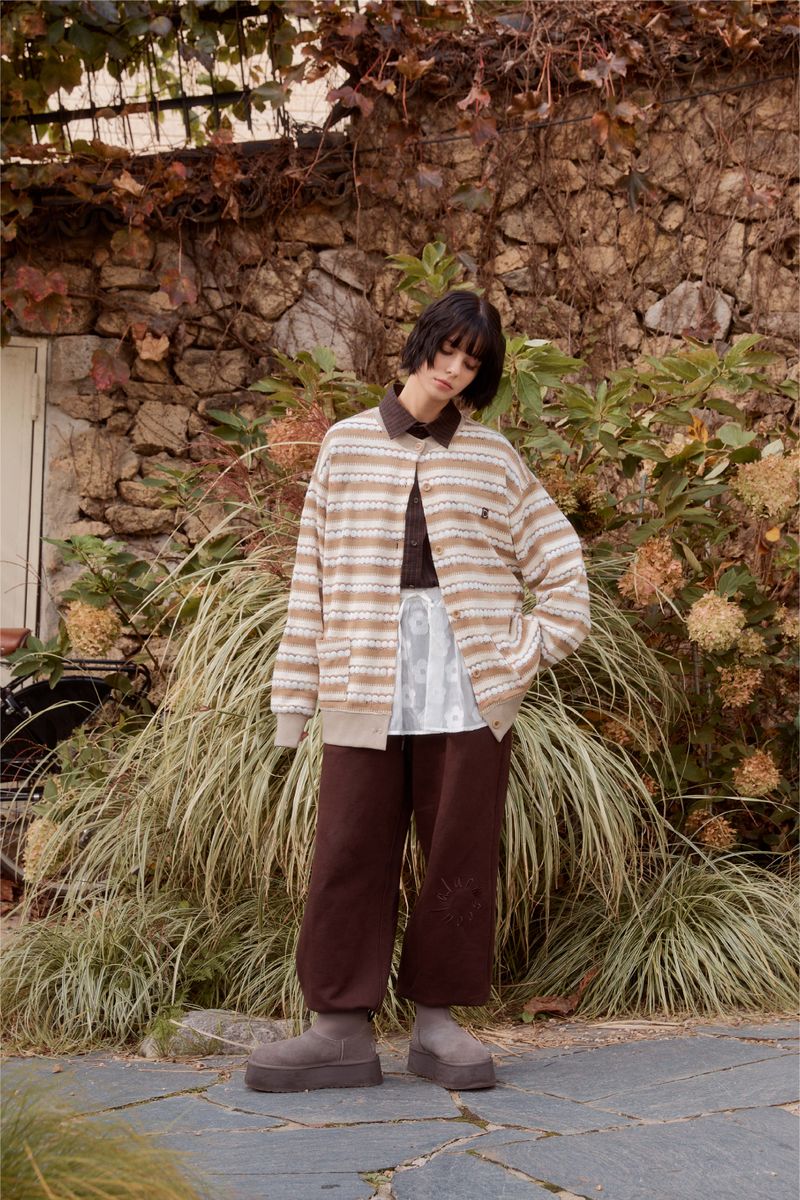 Alarm Loop Stripe Knit Cardigan - Beige