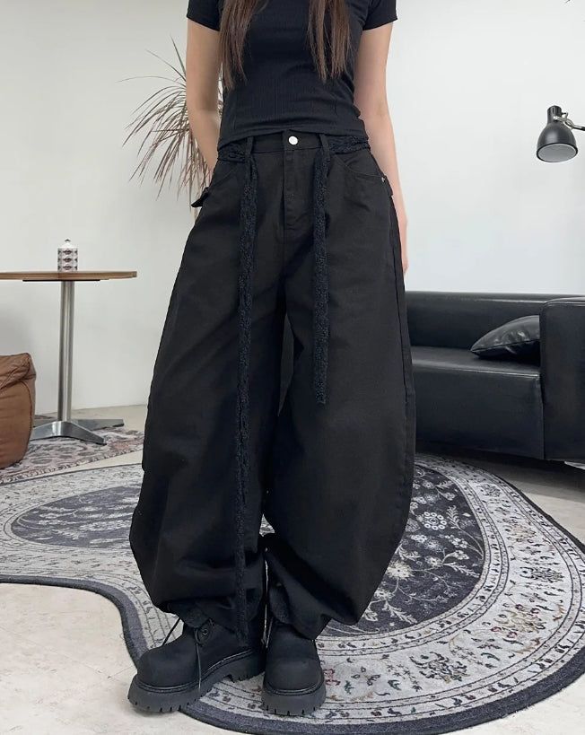 SATIIIZ（サティーズ）の「Pale studded strap pants（Pants）」