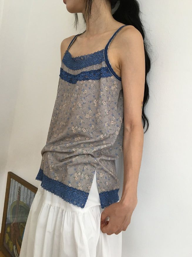 Diez Lace Flower Layered Sleeveless