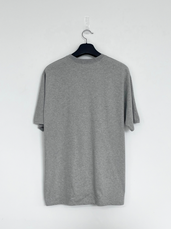 Square frame lettering shorts sleeve T