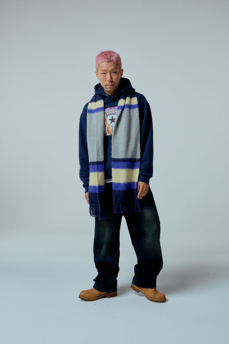 EEERRR Stripe brushed wool knit muffler (Navy)