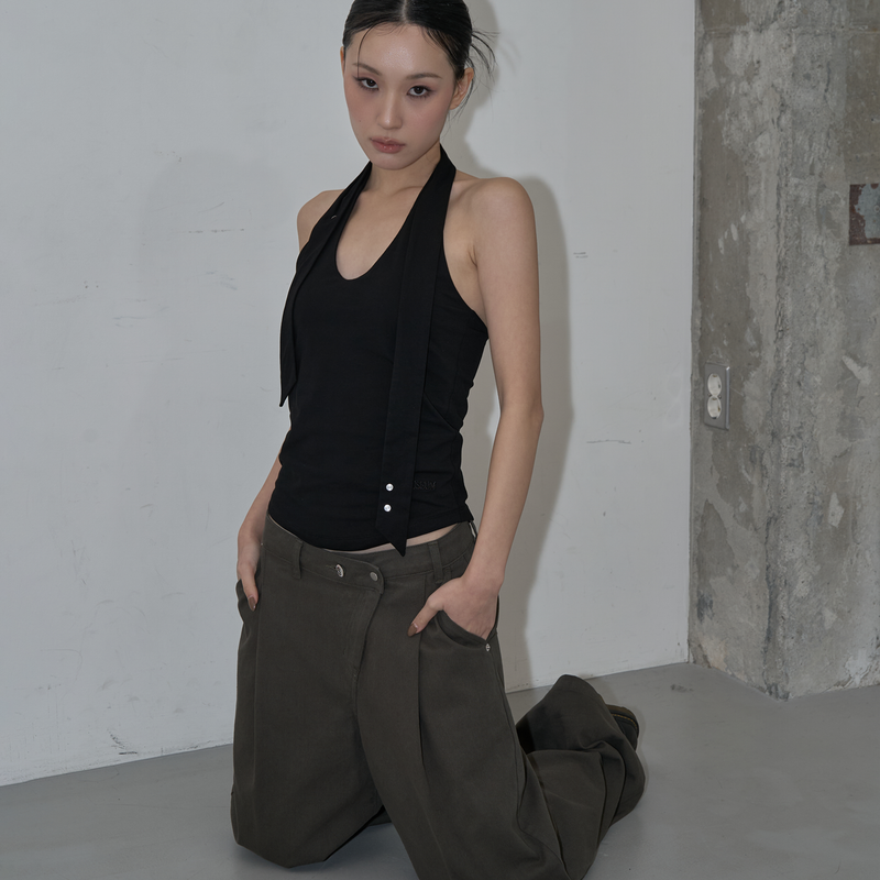 OFF-CENTER TUCK COTTON PANTS (KHAKI GRAY)