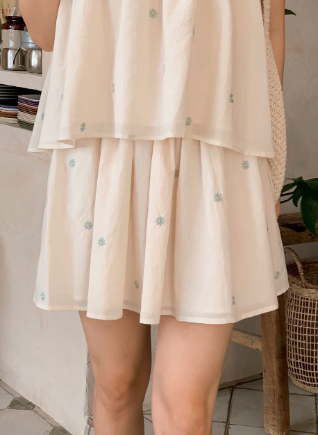 Flower Embroidery Flare Mini Skirt