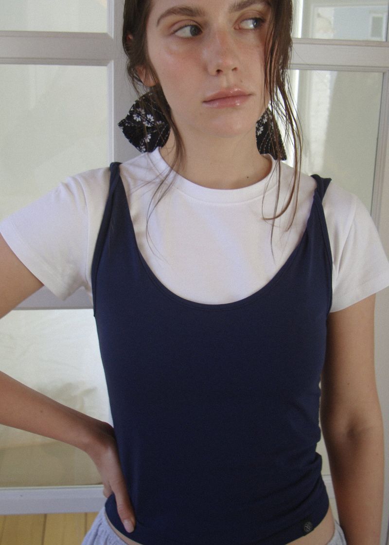 VOOR（ボル）の「3-way Twist Sleeveless Top_Navy（Tops）」