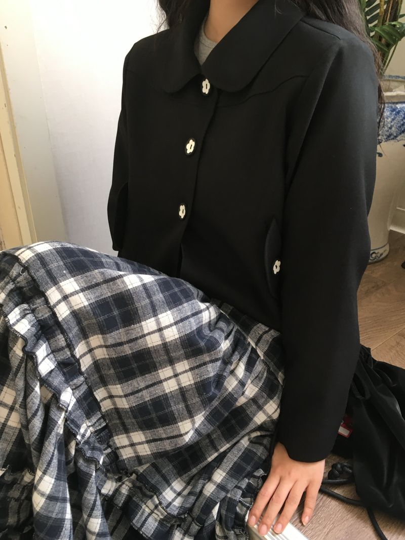 flower button jacket