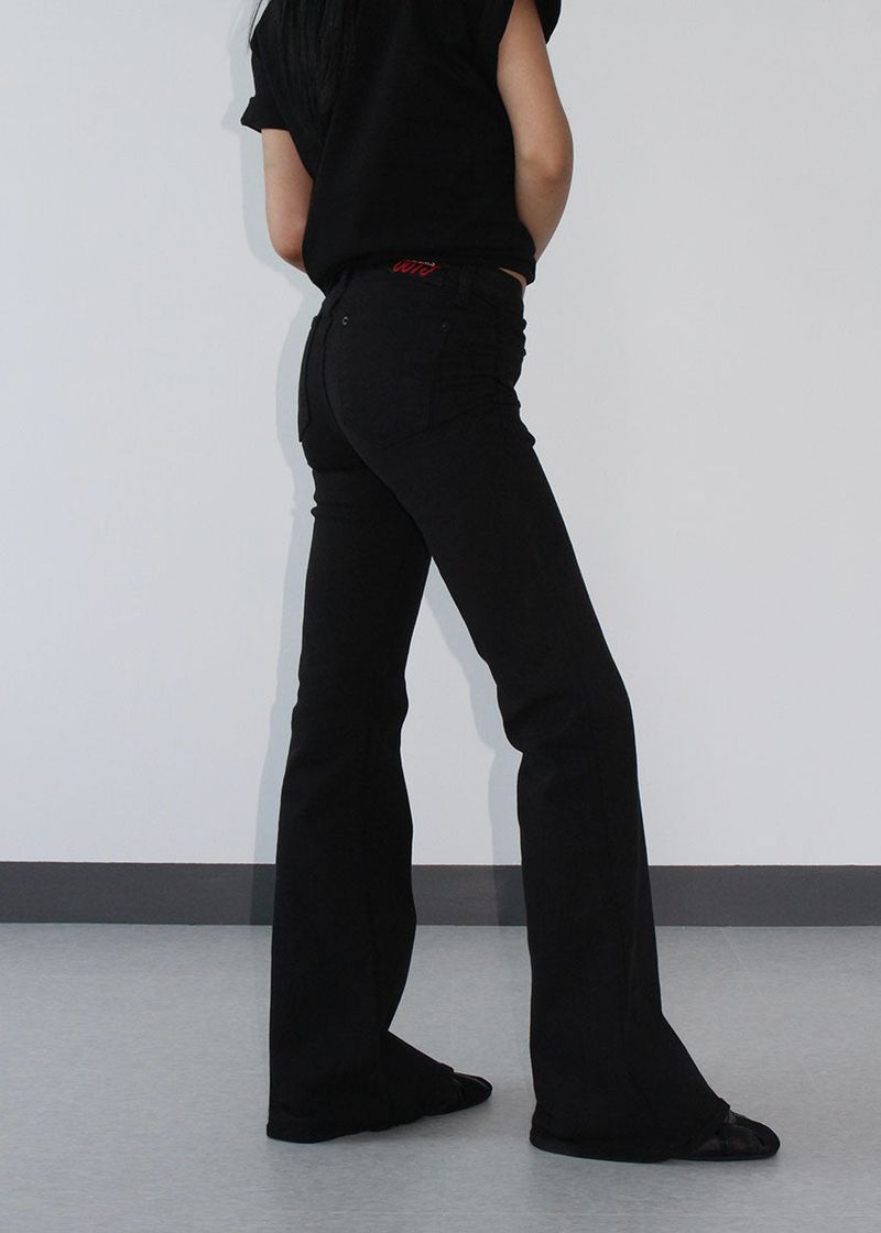 HIP SHIRRING BOOTS CUT PANTS