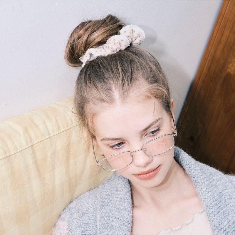 Mini Lace scrunchie_peach beige