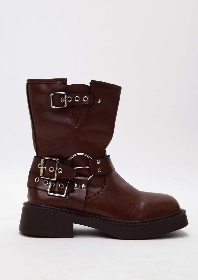 chain mid-calf boots