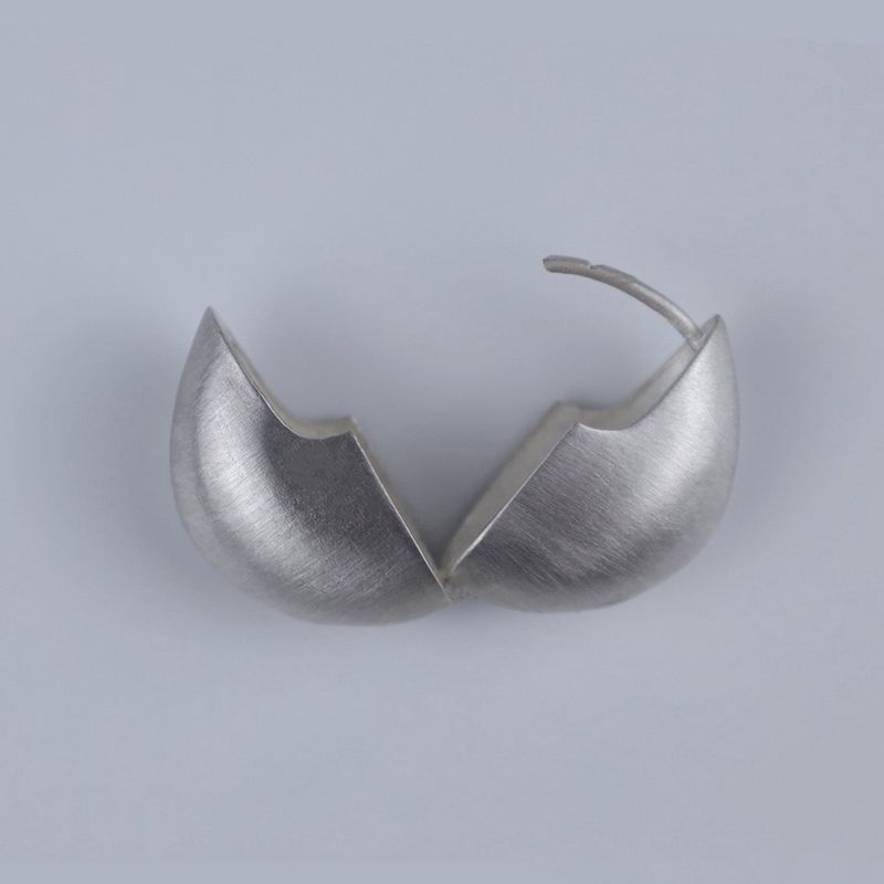 【MADE】 Moon earring matt