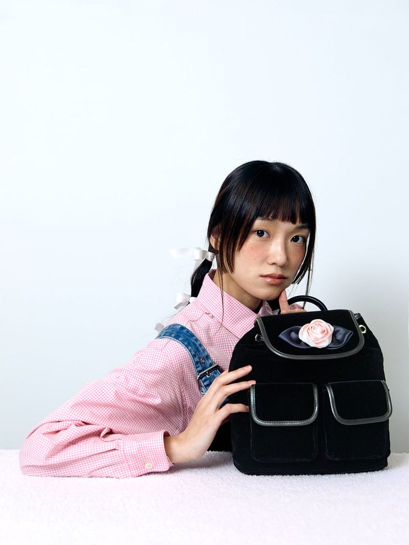velvet rose corsage backpack_pink