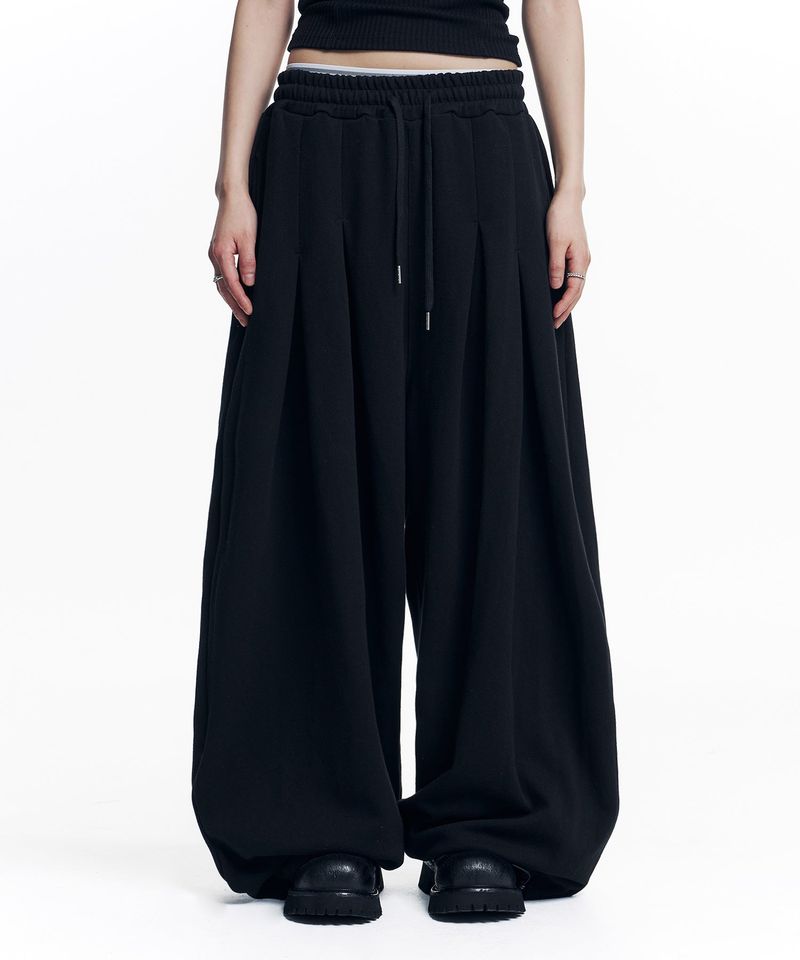 EASY NO EASY(イージーノーイージー)の「Super Mega Balloon Two-Tuck Sweatpants - Black(Pants)」