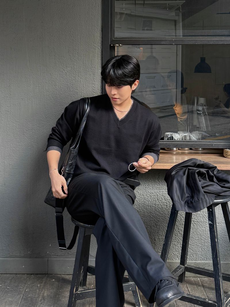 Fitz layered vneck