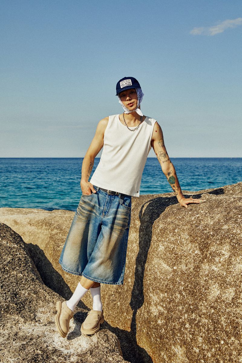 OIL-WASHED BERMUDA PANTS