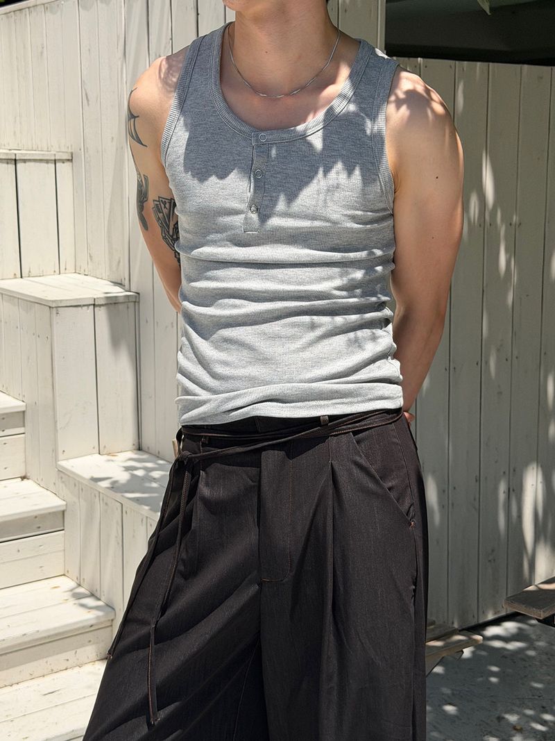 LAURANT（ロラン）の「Span golgi henley neck sleeveless(3color)（Tops）」